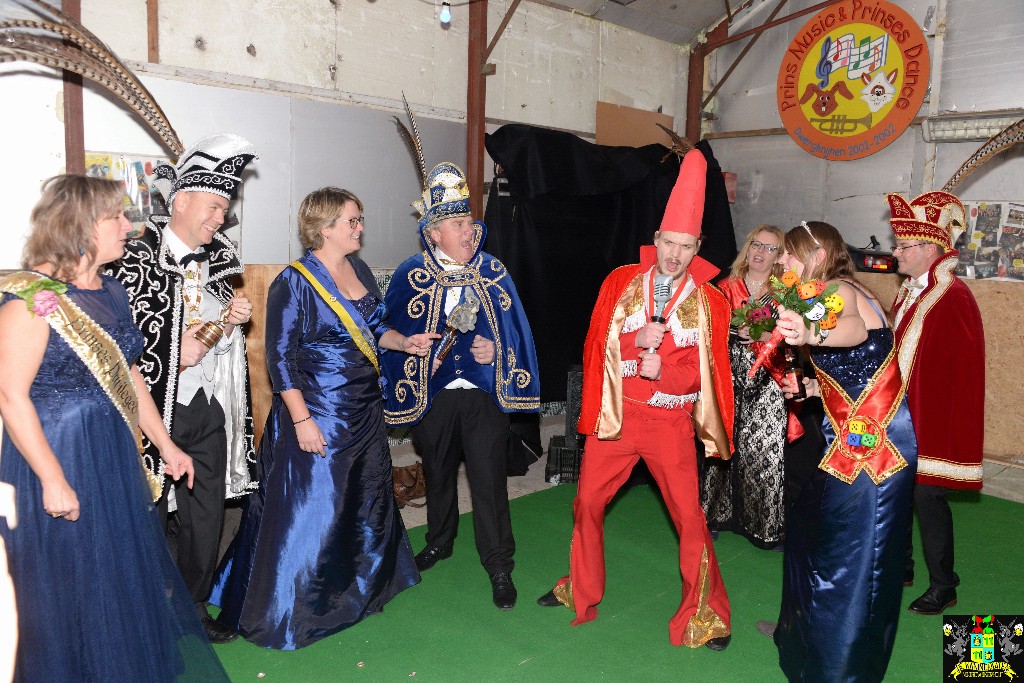 ../Images/Verrassingsfeest Mechanicus en Privileged 107.jpg